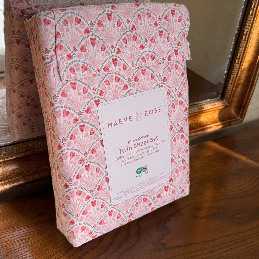 Maeve & Rose Twin Sheet Set. 100% Cotton. - Picture 7 of 12
